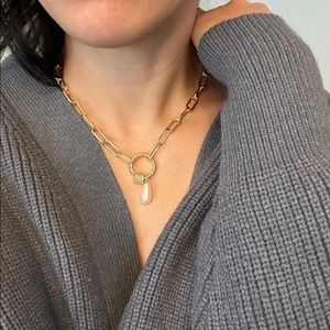 Handmade o twist carabiner Pearl necklace
